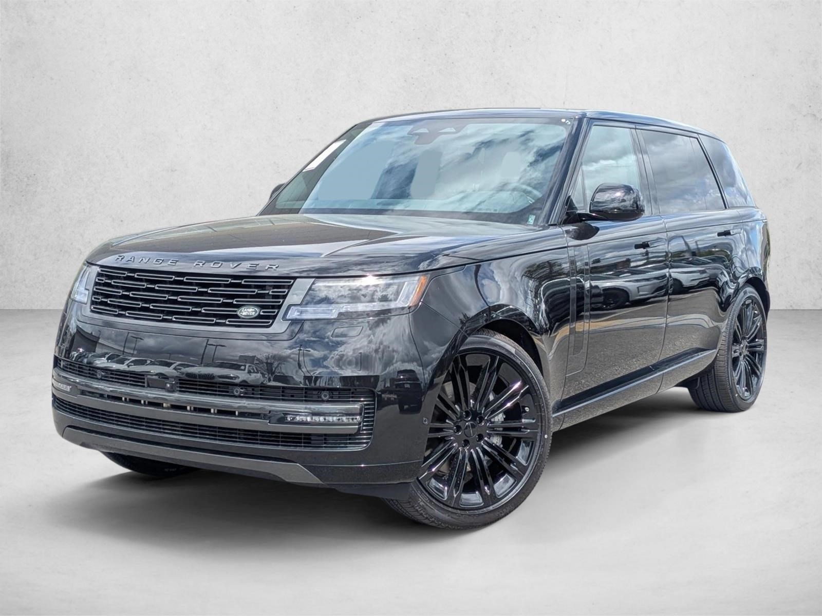 2026 Land Rover Range Rover 3.0 SE LWB 7's photo