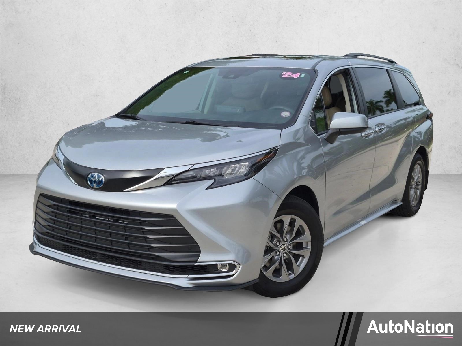 2024 Toyota Sienna XLE
