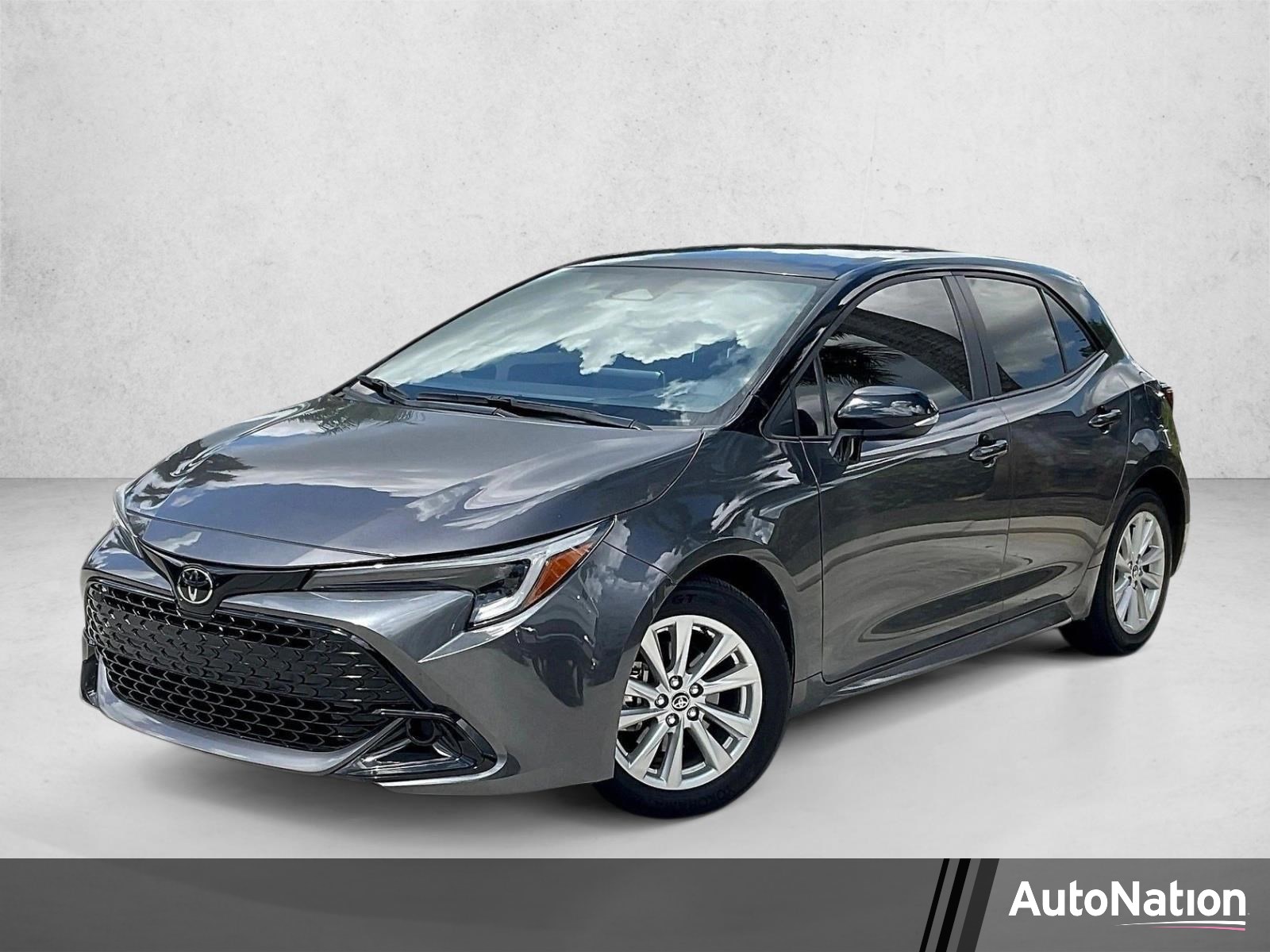 2025 Toyota Corolla Hatchback SE