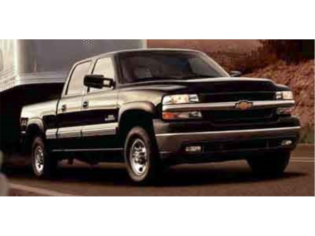 White 2002 Chevrolet Silverado 2500HD LS Crew Cab 4WD Pickup Truck Four-Wheel Drive 5-Speed Manual
