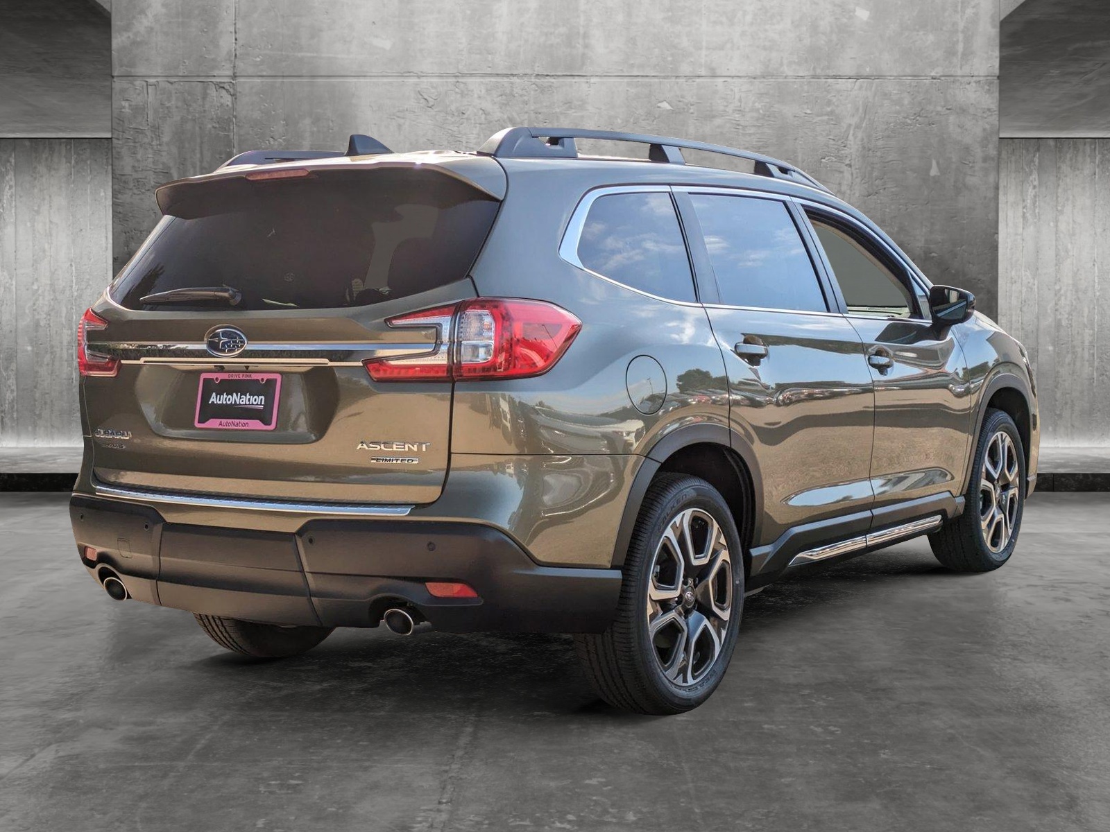 2024 Subaru Ascent Limited -
                Carlsbad, CA