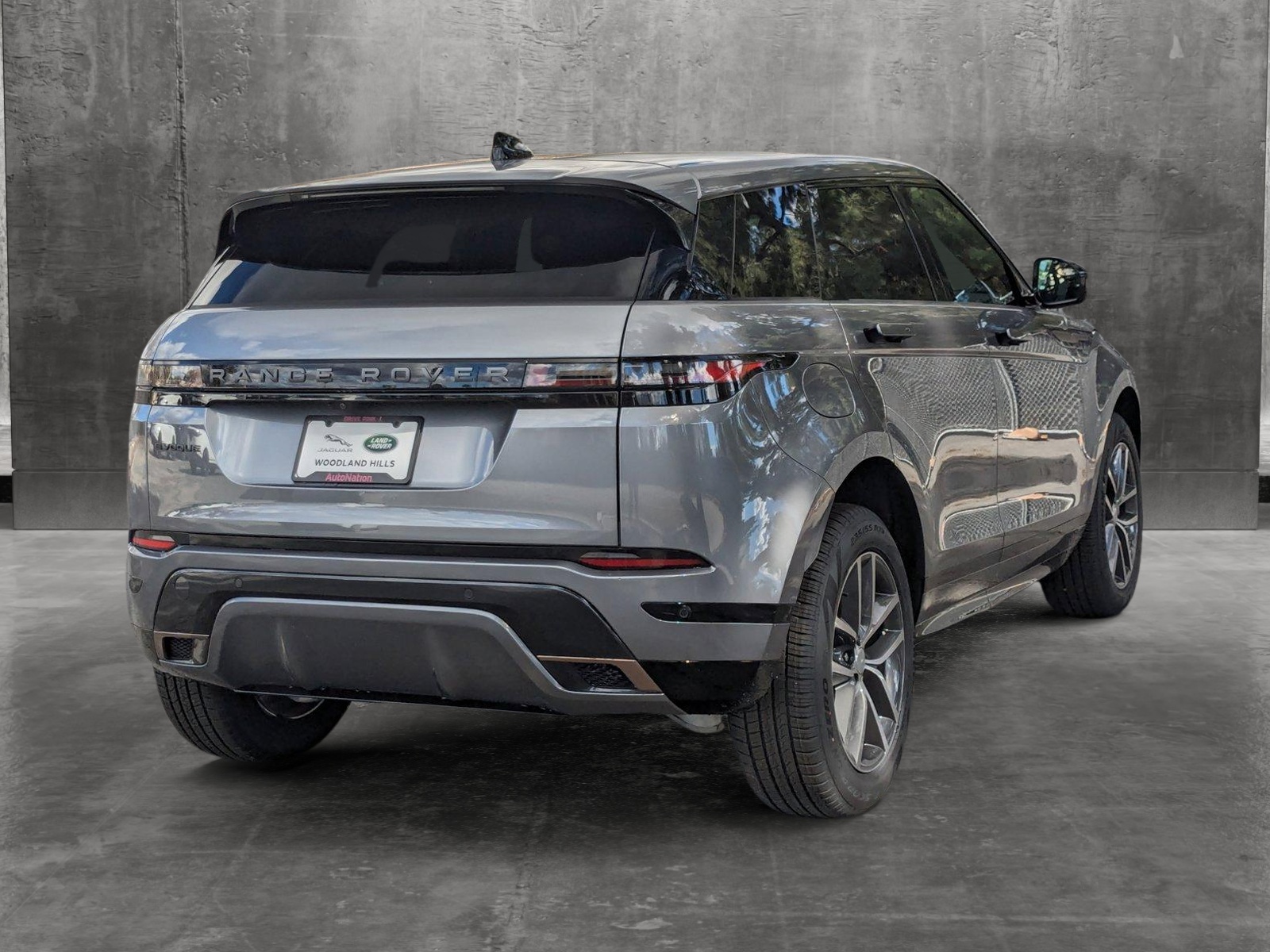 2024 Land Rover Range Rover Evoque Dynamic SE -
                Woodland Hills, CA