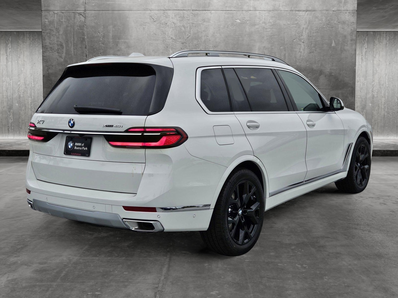 2025 BMW X7 xDrive40i -
                Buena Park, CA