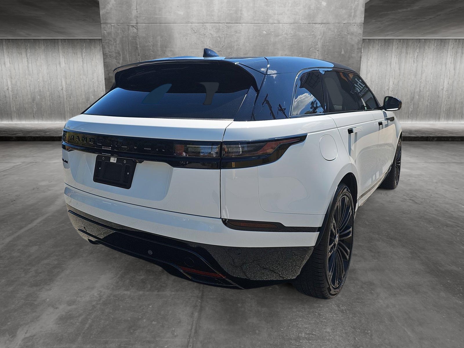 2025 Land Rover Range Rover Velar Dynamic SE -
                New Rochelle, NY