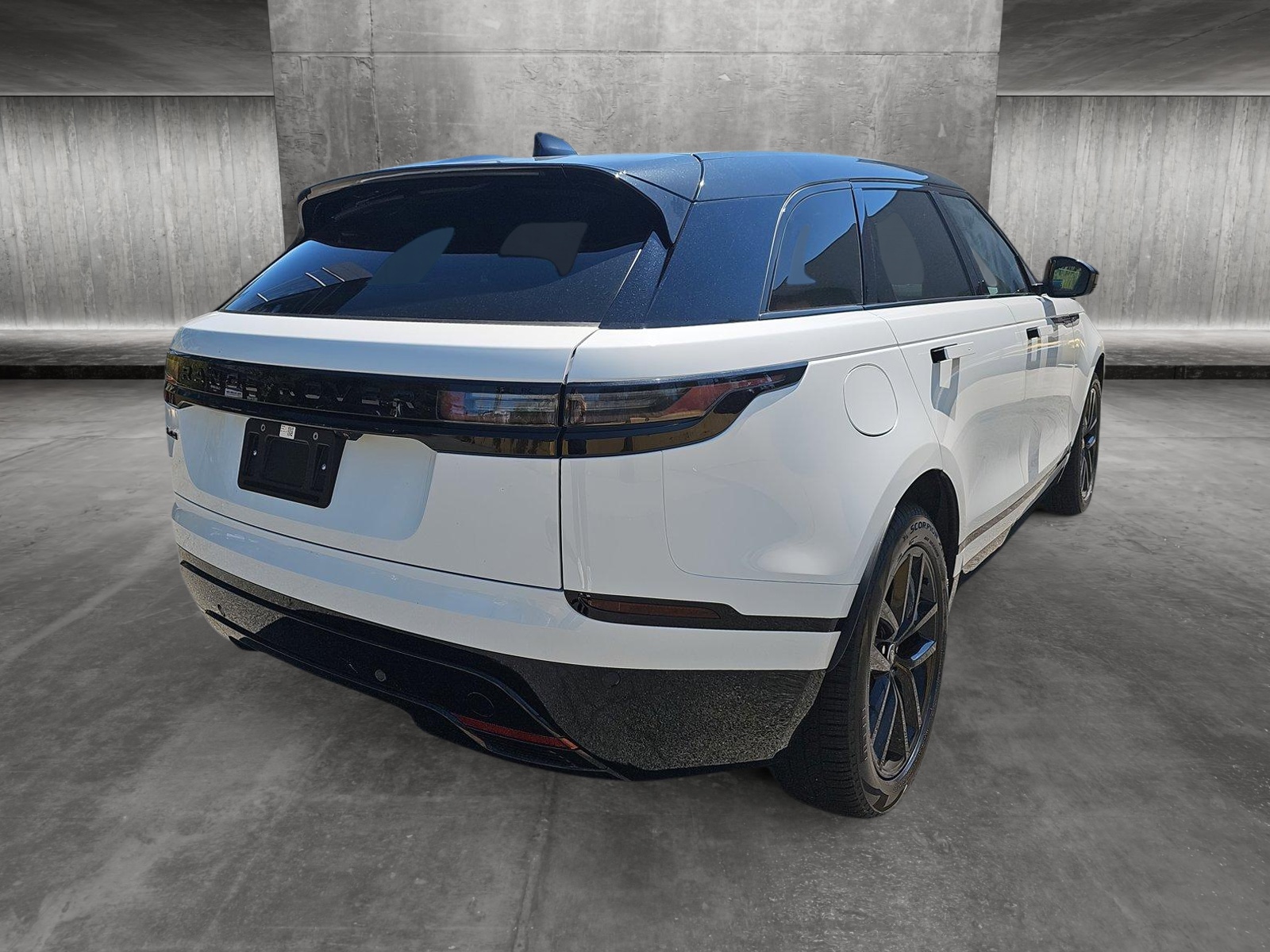 2025 Land Rover Range Rover Velar Dynamic SE -
                New Rochelle, NY