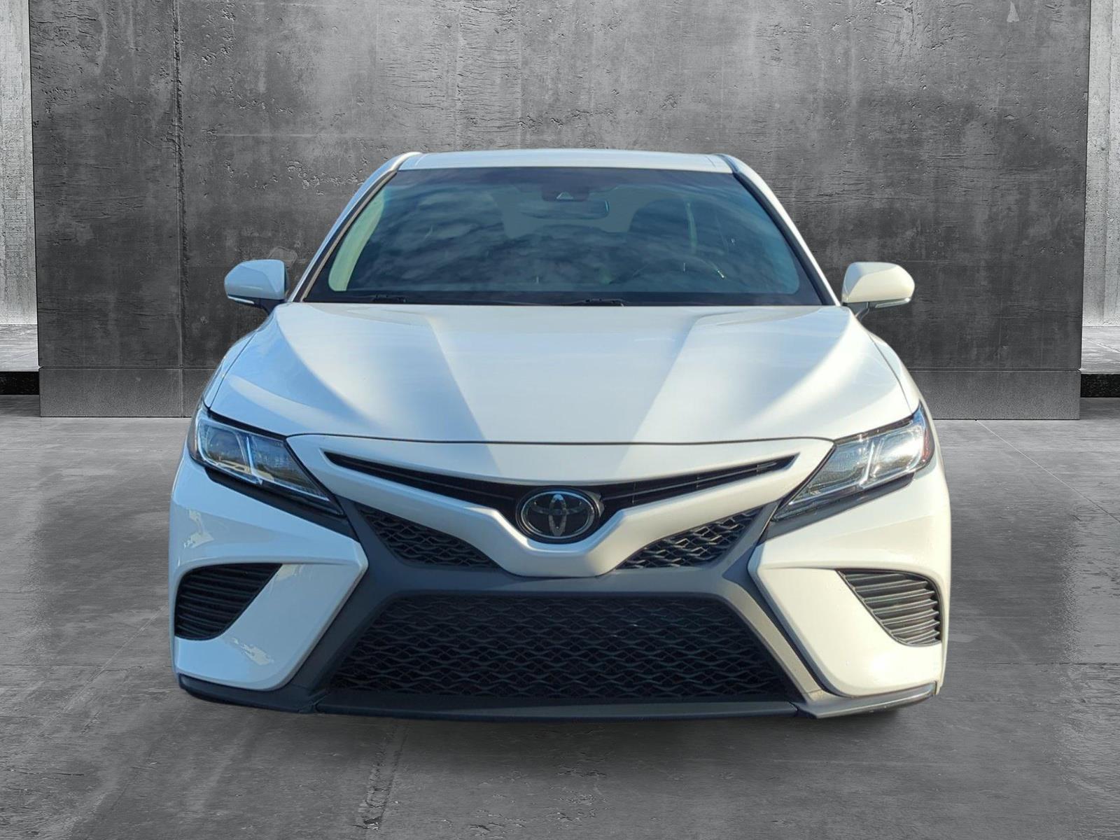 2018 Toyota Camry SE -
                Lithia Springs, GA