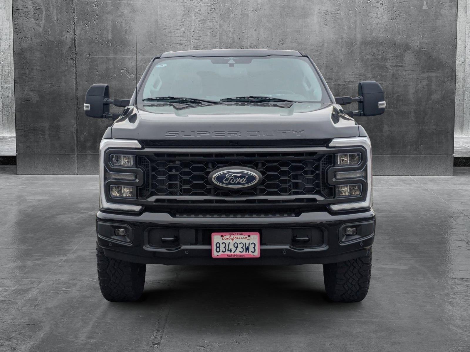 2023 Ford F-250 Lariat Hero Image