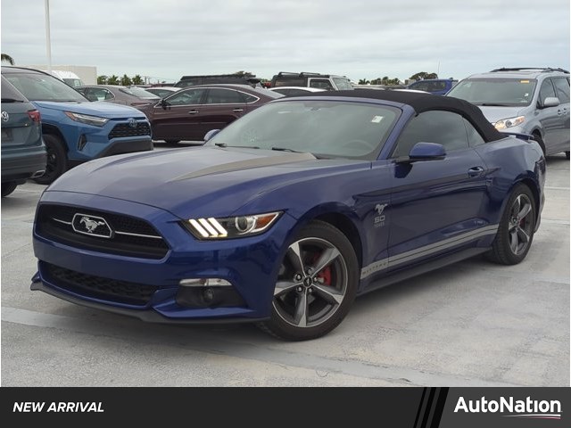 Ford Mustang EcoBoost Premium Convertible RWD