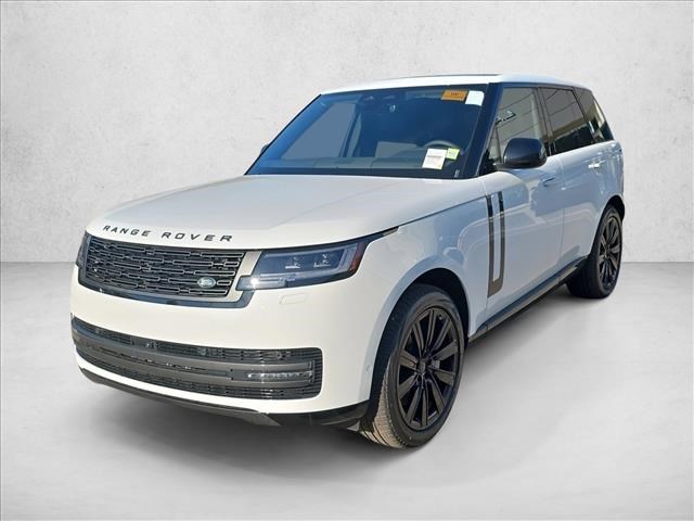 2026 Land Rover Range Rover P550e SE