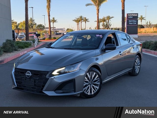 Nissan Altima 2.5 SV FWD